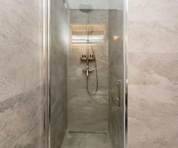 Ora Luxury Vendégház 4*