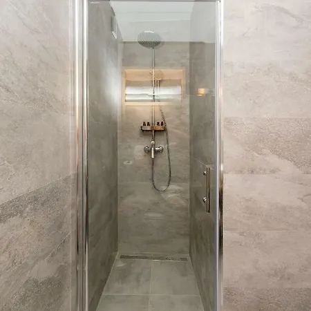 Ora Luxury Guest house 4*